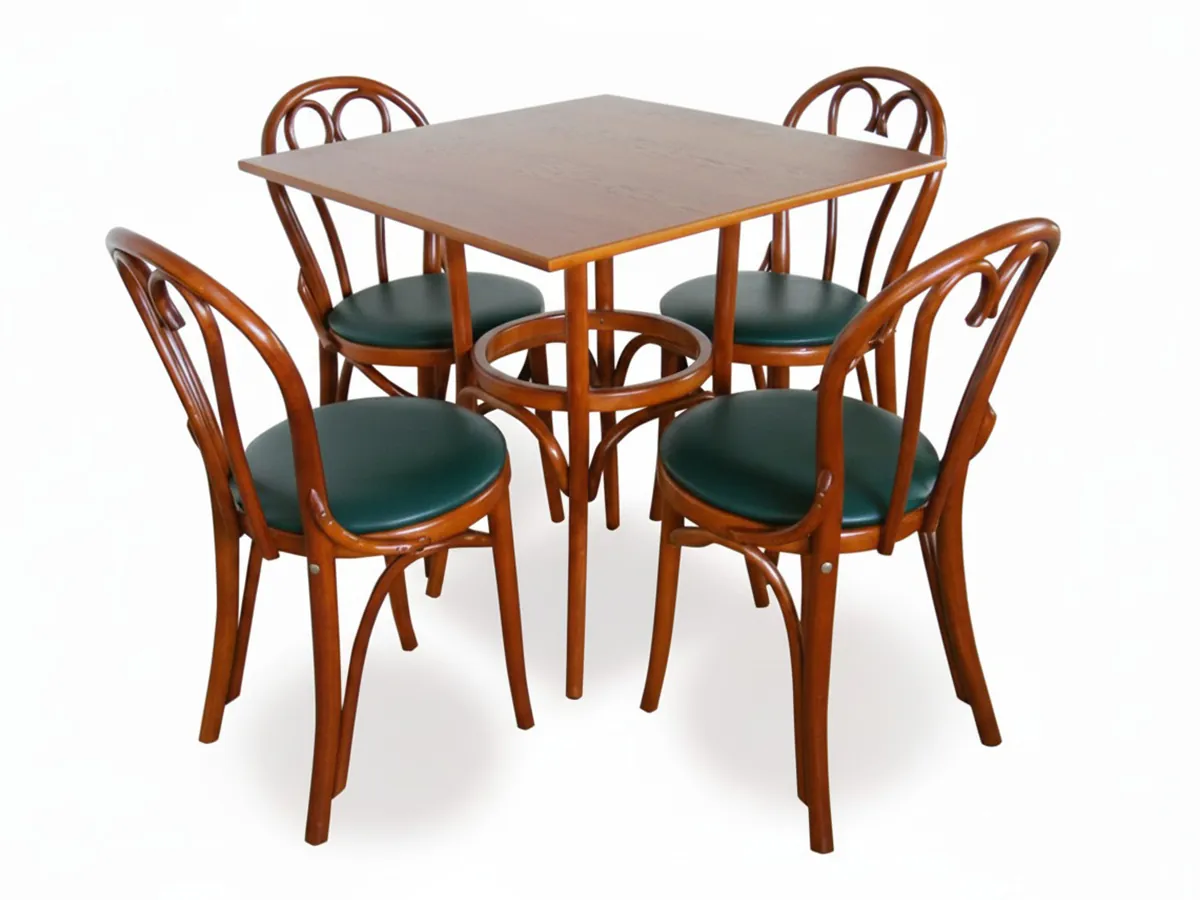 Quadratischer Tisch und 4 gepolsterte Bistrostühle 6018