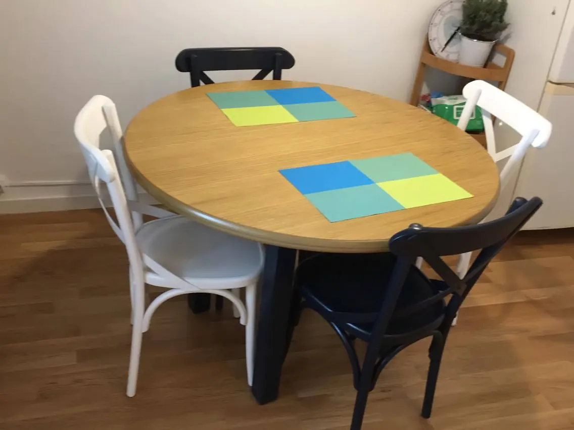 Runder Tisch Roxana mit Stühlen Niv