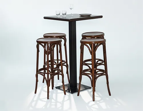 Hockerset mit Stehtisch mit Metallbeinen