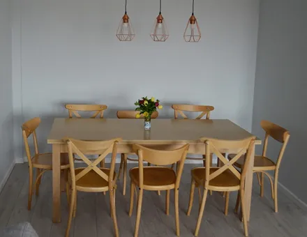 Tischset Country II mit acht geschwungenen Stühlen