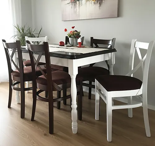 Zweifarbiges Ausziehtisch-Set