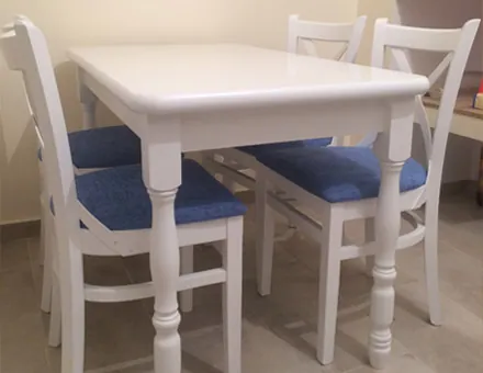 Ausziehtisch Country III mit vier Stühlen MD470