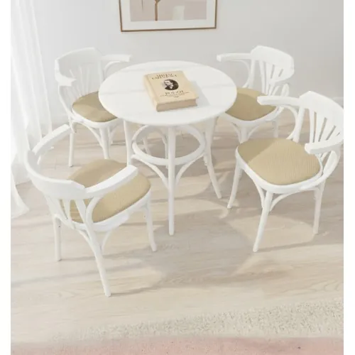 Bistrotisch mit vier Stühlen A56